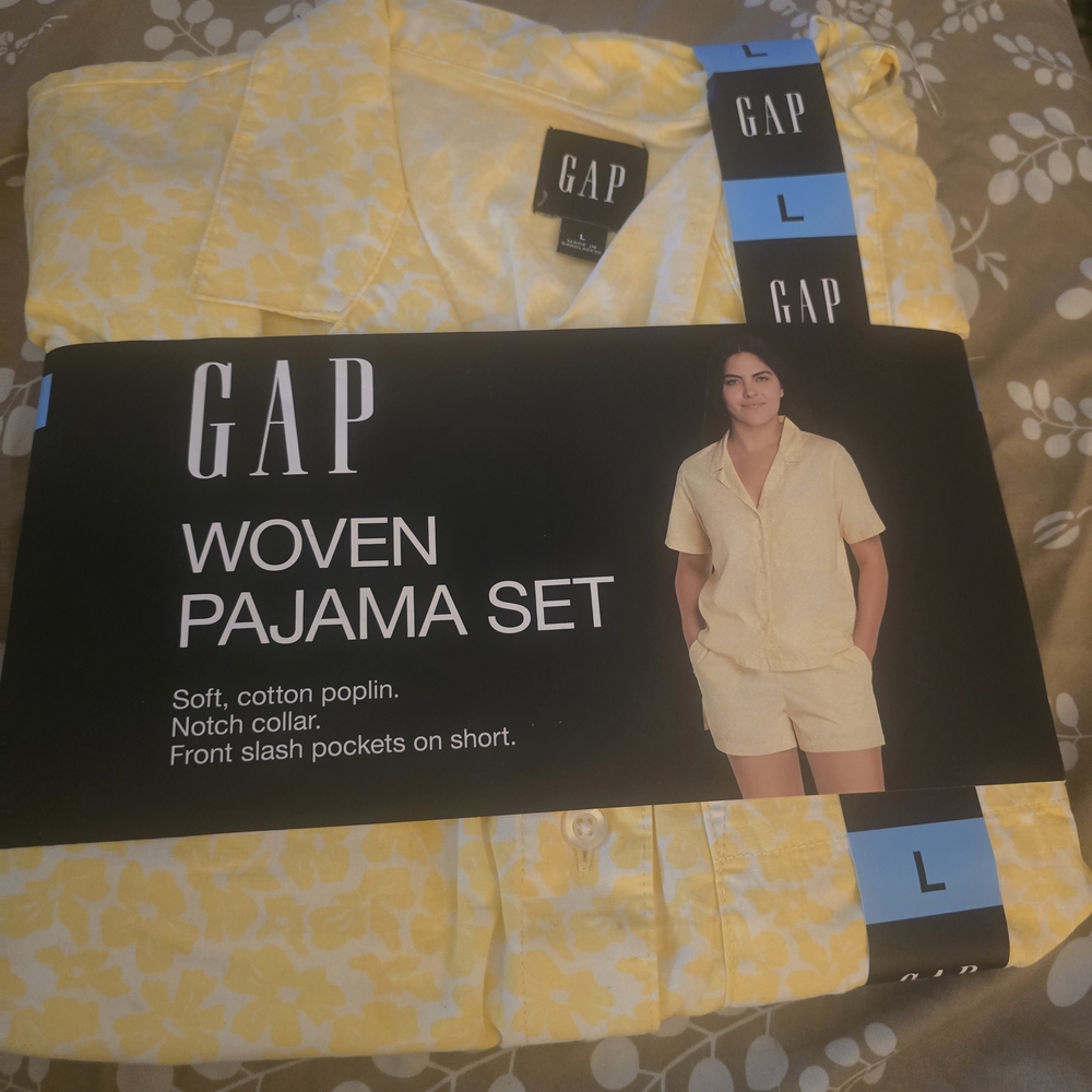 GAP Yellow Floral Pajama Set NWT
